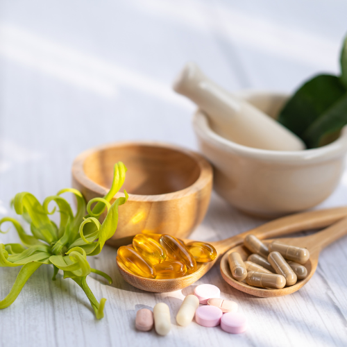 Naturopathie et bilan nutritionnel pour atteindre votre poids idéal naturellement. Retrouvez votre pleine santé et perdez vos kilos en trop sans régime ni frustration.